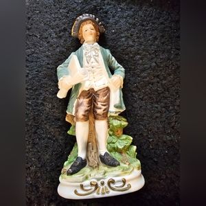 Brinn's Colonial Man Porcelain Figurine